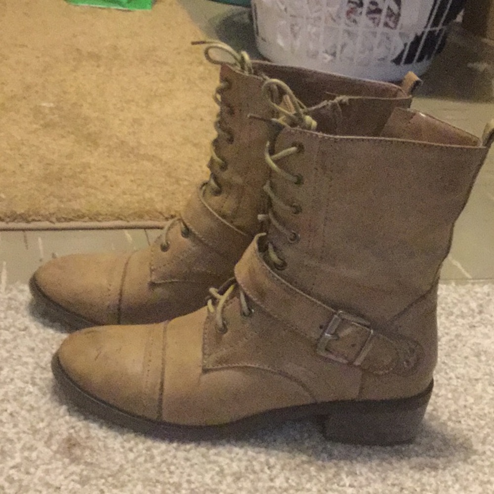 Aeropostale combat boots